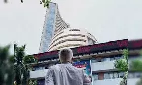 सेंसेक्स 150 अंक मजबूत हुआ, निफ्टी 24400 के पार पहुंचा