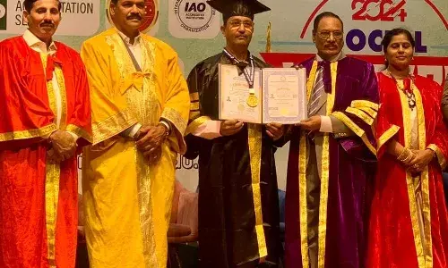 टीकम बोहरा आईएएस को फिर मिली मानद डॉक्टरेट की उपाधि