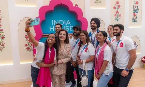 इंडिया-हाउस में लगा भारतीय एथलीटों का जमावड़ा, नीता अंबानी ने किया सम्मानित