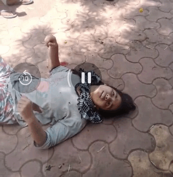 तड़फती प्रमिका, खून सन्ना चाकू लेकर घूमता प्रेमी फोटो लोकेश तड़फती प्रमिका, खून सन्ना चाकू लेकर घूमता प्रेमी फोटो लोकेश