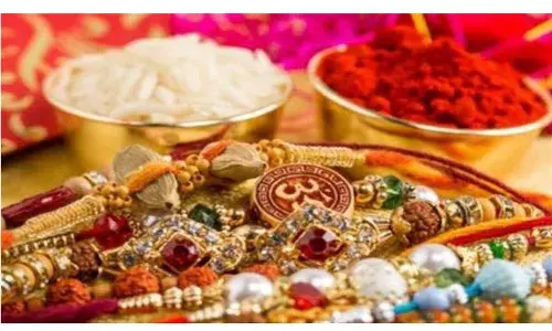 भाई को राशि के अनुसार बांधें राखी भाई को राशि के अनुसार बांधें राखी