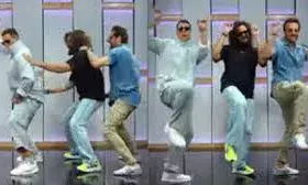 हौली हौली गाने पर हे बेबी का डांस देख हो जाएंगे लोटपोट, अक्षय कुमार ने शेयर किया वीडियो हौली हौली गाने पर हे बेबी का डांस देख हो जाएंगे लोटपोट, अक्षय कुमार ने शेयर किया वीडियो