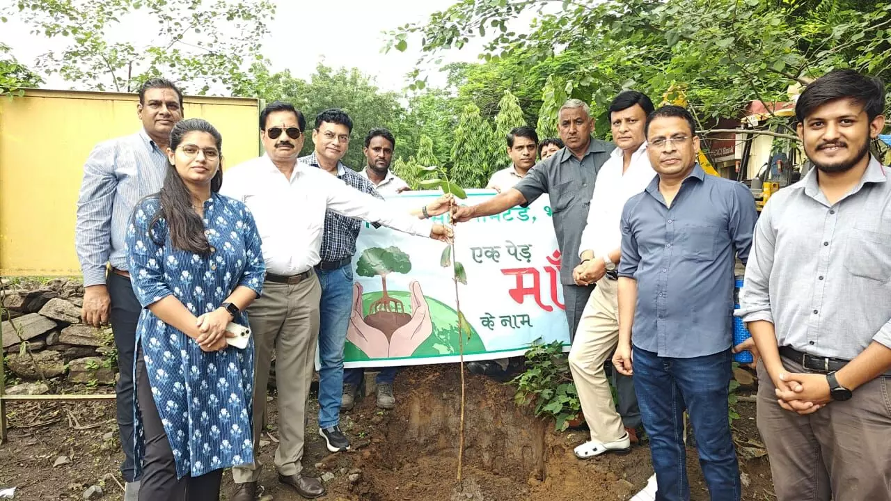 जिन्दल साॅ द्वारा स्थापना दिवस मनाया