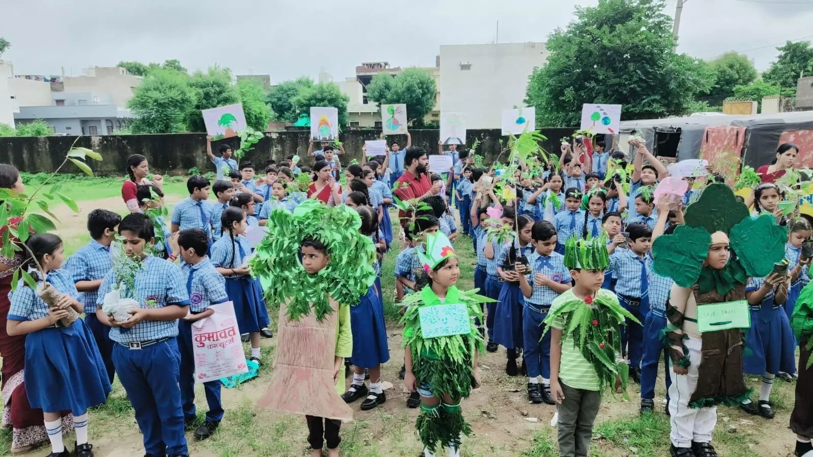 प्रत्येक बच्चे ने वृक्षारोपण करके संरक्षण का लिया संकल्प प्रत्येक बच्चे ने वृक्षारोपण करके संरक्षण का लिया संकल्प