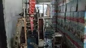 चॉकलेट की फैक्ट्री सील की, गंदगी में हो रहा था प्रोडक्शन, बच्चों की सेहत से खिलवाड़ चॉकलेट की फैक्ट्री सील की, गंदगी में हो रहा था प्रोडक्शन, बच्चों की सेहत से खिलवाड़