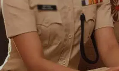 अपनी ही बिरादरी की महिला पुलिसकर्मी से  दो साथी कांस्टेबलो  ने ठगै 16 लाख,  मुकदमा दर्ज