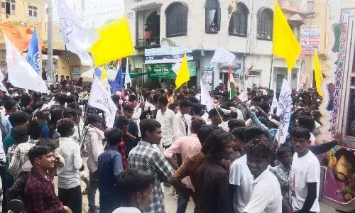 विश्व आदिवासी दिवस पर निकली 7 किलोमीटर लम्बी वाहन रैली