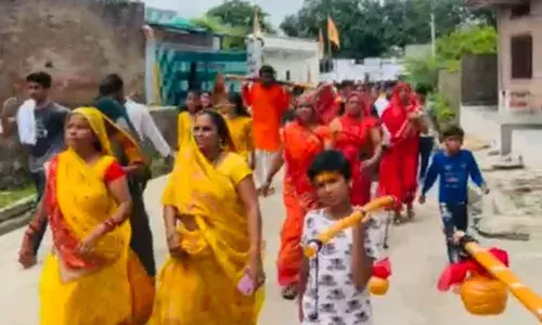 हर-हर महादेव के जयकारों के साथ आगे बढ़े 180 कावड़िए