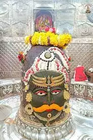 श्रावण का चौथा सोमवार...भस्म आरती में गूंज उठा जय श्री महाकाल; जलाभिषेक व पूजन दर्शन कर किया श्रृंगार श्रावण का चौथा सोमवार...भस्म आरती में गूंज उठा जय श्री महाकाल; जलाभिषेक व पूजन दर्शन कर किया श्रृंगार