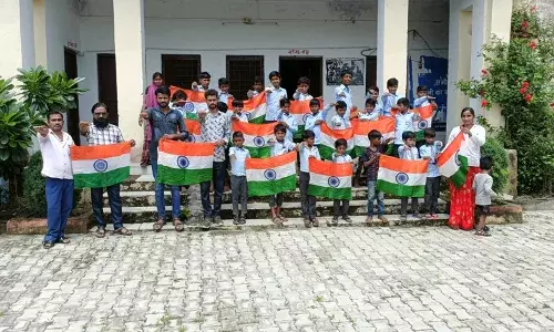 तिरंगा सम्मान की दिलाई शपथ