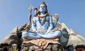 सावन के पांचवें सोमवार पर जरूर करें ये आसान उपाय, बरसेगी भोलेनाथ की कृपा! सावन के पांचवें सोमवार पर जरूर करें ये आसान उपाय, बरसेगी भोलेनाथ की कृपा!