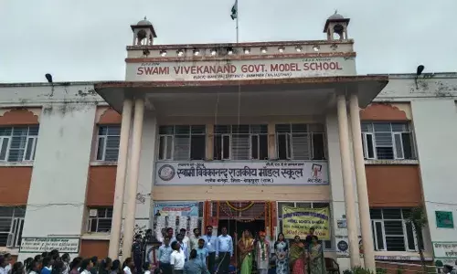 मॉडल स्कूल में 78वें स्वतंत्रता दिवस का गरिमामय आयोजन संपन