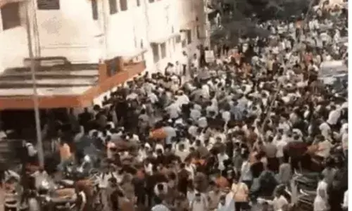 दूसरे दिन स्कूल बंद, नेटबंदी जारी हालात काबू में लेकिन तनावपूर्ण