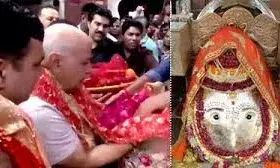 कालकाजी मंदिर पहुंचे सिसोदिया, बोले- केजरीवाल भी जेल से जल्द बाहर आएंगे कालकाजी मंदिर पहुंचे सिसोदिया, बोले- केजरीवाल भी जेल से जल्द बाहर आएंगे