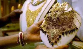 गोल्ड 1150 रुपए और सिल्वर 2000 रुपए चढ़ी