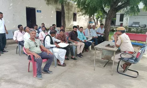 त्योहारों को लेकर हुई सीएलजी की बैठक आयोजित त्योहारों को लेकर हुई सीएलजी की बैठक आयोजित