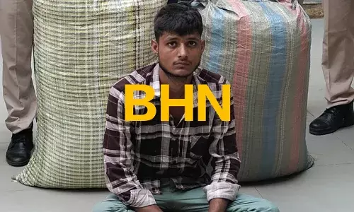 एक तस्कर गिरफ्तार, दूसरा फरार, कार जब्त
