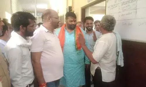 विधायक ने किया मांडल उप जिला स्वास्थ्य केन्द्र का  निरीक्षण