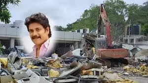 सुपरस्टार नागार्जुन के एन कन्वेंशन सेंटर पर क्यों चला बुलडोजर? सामने आ गया कारण सुपरस्टार नागार्जुन के एन कन्वेंशन सेंटर पर क्यों चला बुलडोजर? सामने आ गया कारण