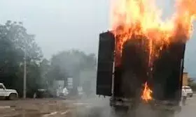 जयपुर-अजमेर नेशनल हाईवे पर टक्कर के बाद ट्रेलर में लगी आग, सड़क हादसे में जिंदा जले दो लोग