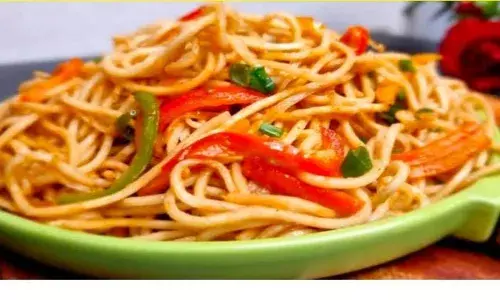 नूडल्स खाने से छात्रा की मौत