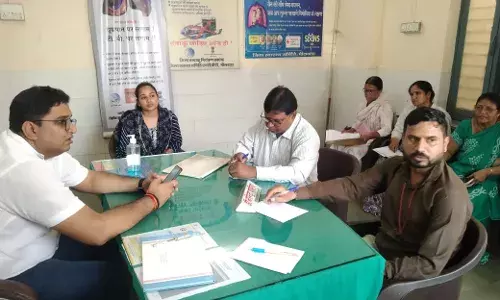 मौसमी बीमारियों के बचाव के लिए सीएमएचओ ने ली बैठक