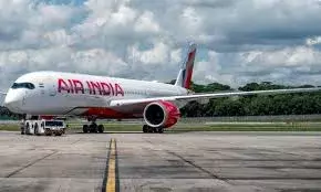 दिल्ली-विजाग एयर इंडिया की फ्लाइट में बम की संदिग्ध धमकी झूठी निकली