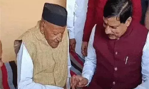 CM मोहन यादव के पिता का निधन, 100 साल की उम्र में ली अंतिम सांस CM मोहन यादव के पिता का निधन, 100 साल की उम्र में ली अंतिम सांस