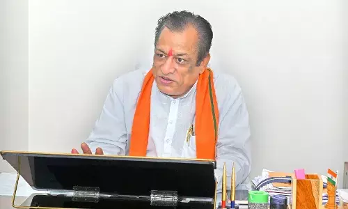 पशुपालन मंत्री ने हाइवे पर पशुओं का विचरण रोकने करने के लिए व्यवस्थाएं सुनिश्चित करने के दिये निर्देश