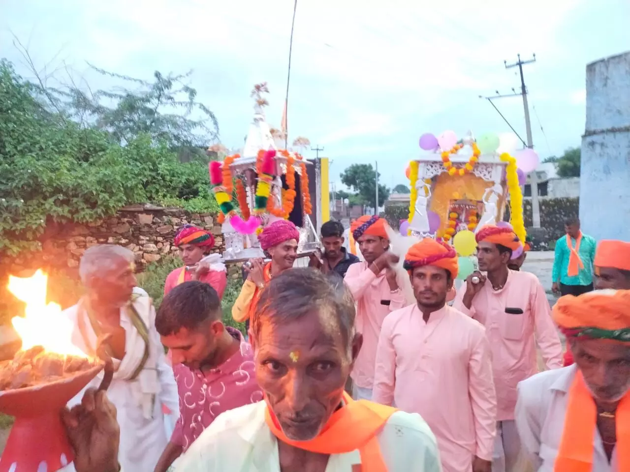 बाबा रामदेव के जयकारों से गुंजायमान हुए गांव