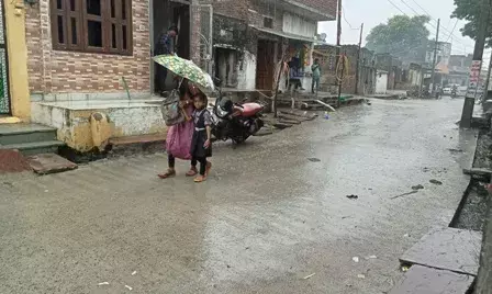 बागोर में सात घंटों से लगातार बारिश का दौर जारी