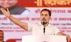 उज्जैन में फुटपाथ पर बलात्कार, राहगीर ने वीडियो बनाया; मानवता पर कलंक- राहुल उज्जैन में फुटपाथ पर बलात्कार, राहगीर ने वीडियो बनाया; मानवता पर कलंक- राहुल