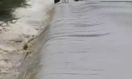 स्कूलों में भरा पानी,  छात्रों की पढ़ाई बाधित