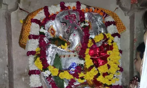 कुंभलगढ़ दुर्ग में दक्षिण मुखी गणपति महाराज मंदिर में लगी रही भक्तों की भीड़