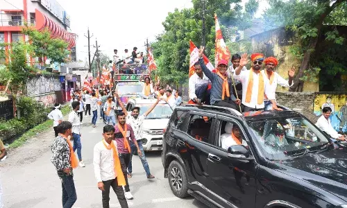 भादवी छट पर निकाली वाहन रैली भादवी छट पर निकाली वाहन रैली