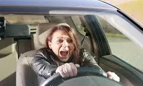 ब्रेक के बिना कार को सेफ तरीके से कैसे रोक सकते हैं, काम आएंगे ये आसान टिप्स ब्रेक के बिना कार को सेफ तरीके से कैसे रोक सकते हैं, काम आएंगे ये आसान टिप्स