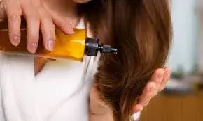 प्याज का तेल बालों के लिए है चमत्कारी, जानें बनाने और लगाने का तरीका