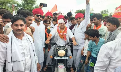 देवनारायण के जयकारे के साथ वाहन रैली और शोभायात्रा का आयोजन