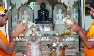 संयम धर्म की आराधना के साथ ही सुगंध दशमी मनाई