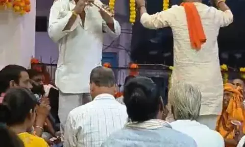 रघुपति राघव राजा राम, पतित का पावन सीताराम... रामधूनी में थिरके श्रध्दालू