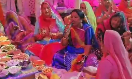 सत्संग कर क्षत्राणियों ने मनाया अखिल भारतीय क्षत्रिय महासभा ट्रस्ट का स्थापना दिवस सत्संग कर क्षत्राणियों ने मनाया अखिल भारतीय क्षत्रिय महासभा ट्रस्ट का स्थापना दिवस