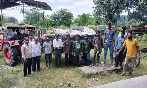 मोक्ष धाम में चलाया स्वच्छता अभियान