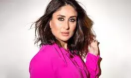 करीना कपूर खान के हाथ लगी पैन इंडिया फिल्म, अगले साल शुरू करेंगी शूटिंग करीना कपूर खान के हाथ लगी पैन इंडिया फिल्म, अगले साल शुरू करेंगी शूटिंग