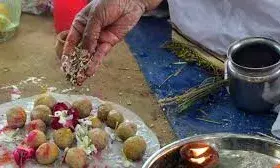 आज है पितृ पक्ष का दूसरा श्राद्ध, इस मुहूर्त में करें तर्पण और श्राद्ध कर्म की विधि