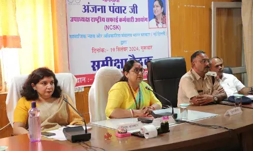 सफाई कर्मचारियों की शिकायतों का पूरी संवेदनशीलता से करें समाधान :पंवार सफाई कर्मचारियों की शिकायतों का पूरी संवेदनशीलता से करें समाधान :पंवार