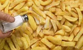 ज्यादा नमक खाने से हार्ट ही नहीं इस अंग पर भी पड़ता है बुरा असर, ऐसे करना है नुकसान