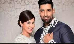 शादी के 8 साल बाद पति मोहसिन मीर से अलग होंगी उर्मिला मातोंडकर, कोर्ट में लगाई अर्जी? शादी के 8 साल बाद पति मोहसिन मीर से अलग होंगी उर्मिला मातोंडकर, कोर्ट में लगाई अर्जी?