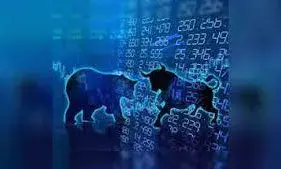 रिकॉर्ड हाई पर पहुंचकर फिसला बाजार, सेंसेक्स-निफ्टी लाल निशान पर बंद हुए