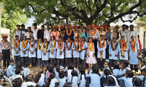 क्रिकेट प्रतियोगिता में जींद्रास टीम विजेता,  तीन छात्राओं का राज्य स्तर पर चयन