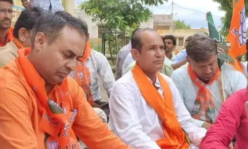 विधायक मीणा ने कहा संतो का आदेश मानूंगा और सनातन के साथ हर दम रहूंगा